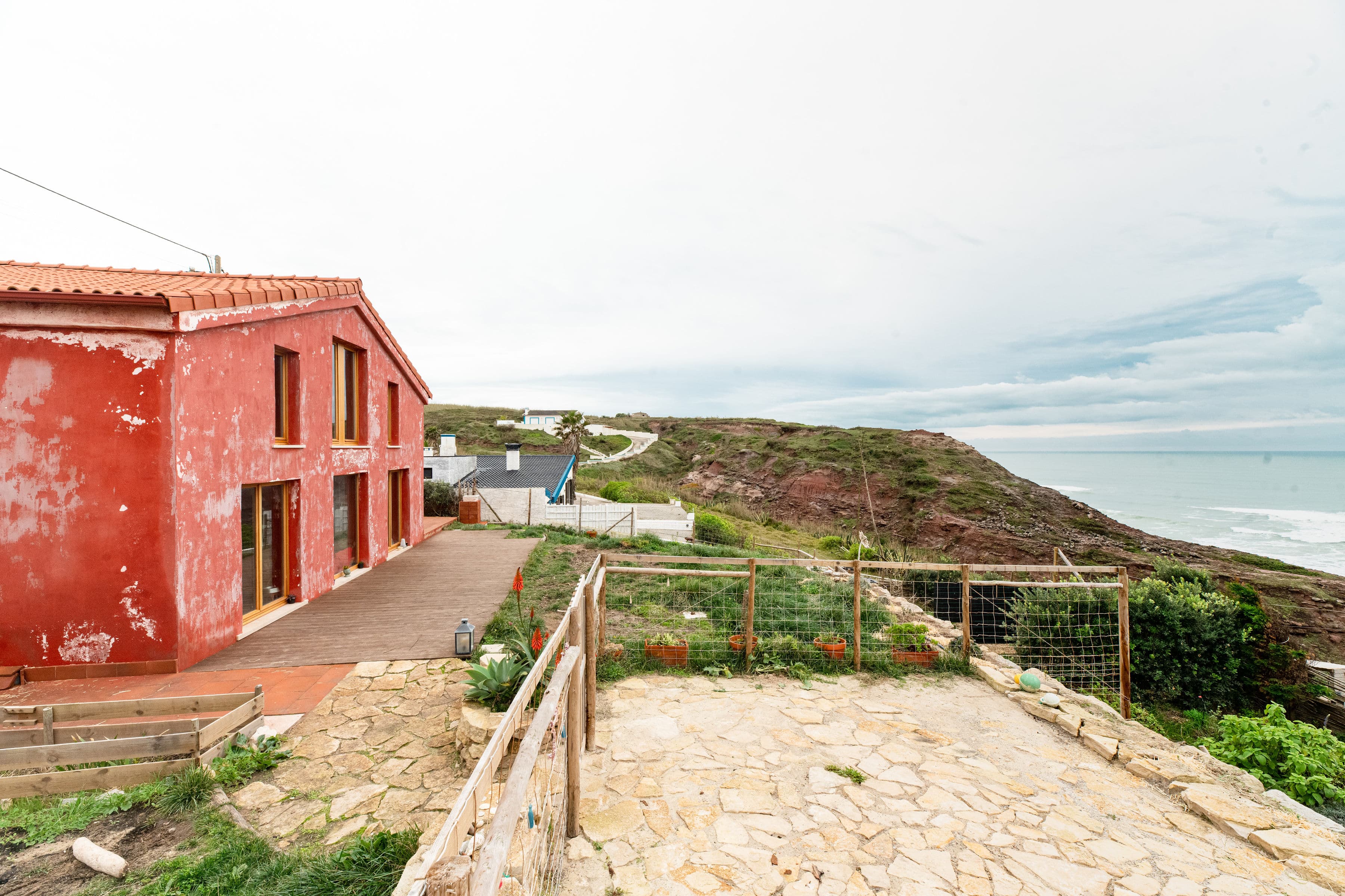 Entire Private House - Oceanfront Creative Residency - Casa Vermelha