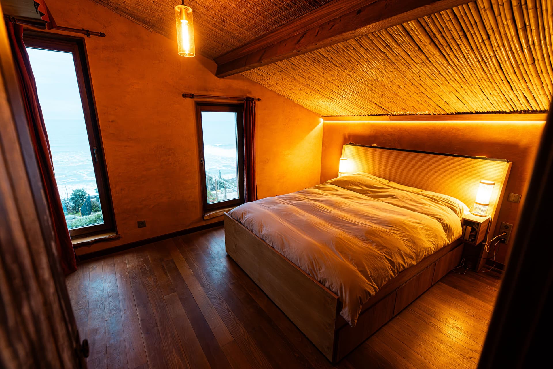 Entire House (2 Bedrooms)